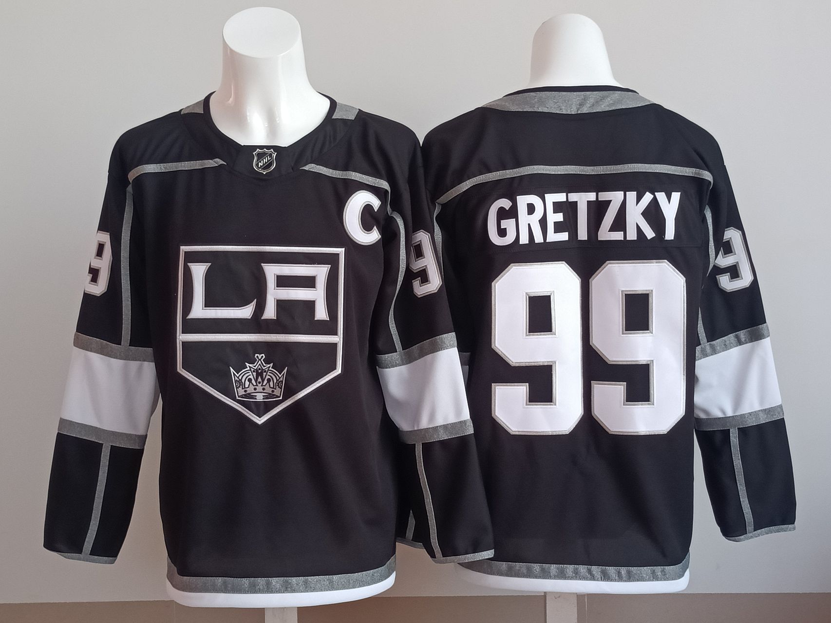 Men 2025 Los Angeles Kings #99 Gretzky Black NHL Jersey style 01
